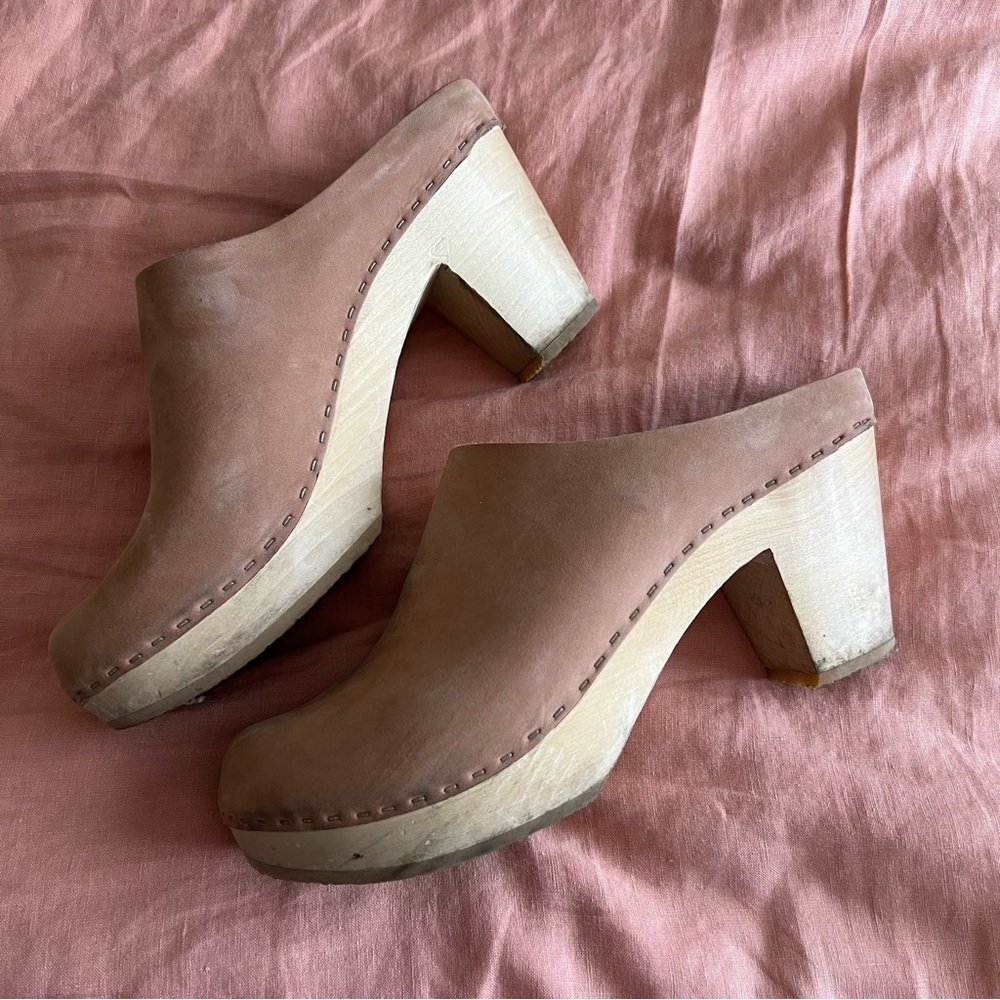 BRYR Chloe Clogs in Clay Size 41